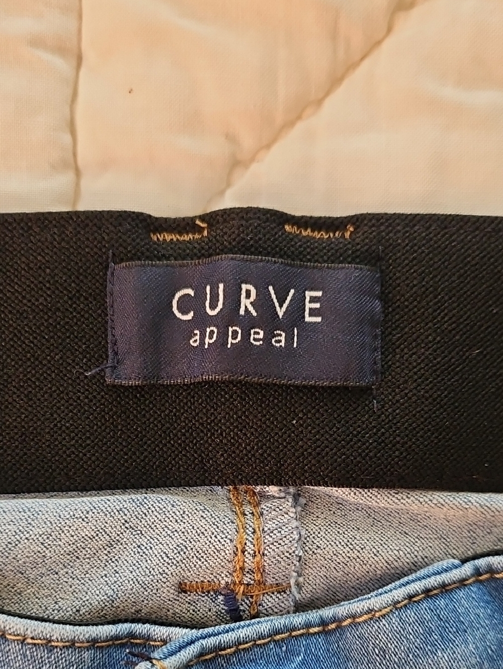 Curve Appeal High Rise Skinny w/ Comfort Waistband- Size 12/31 - Picture 6 of 8